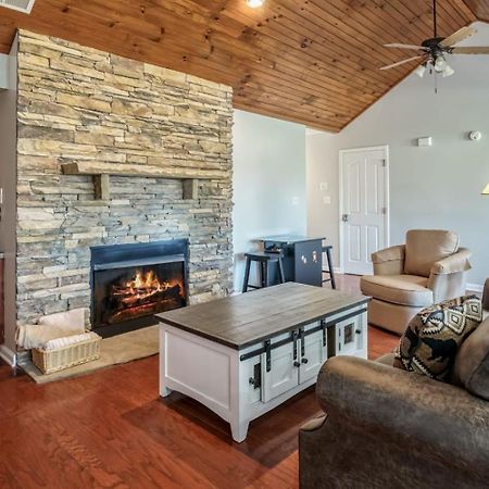 Sweet Pea Cottage Updated Furnishings Arcade Game Hoa Community Outdoor Pool Pigeon Forge Exteriör bild